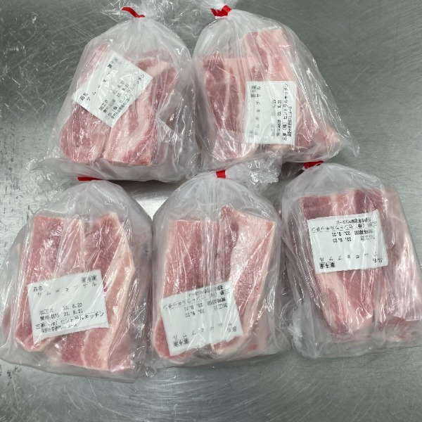 豚バラ　焼肉サムギョプサルカットBBQ　　　1切約40g〜50g☆
