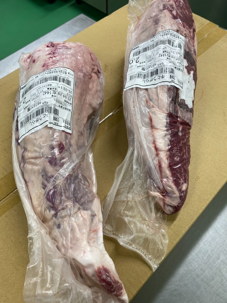 【新商品】【新商品】【かぶり無】A4BMS7鳥取交雑牛　トウガラシ　赤身肉　トンビ！