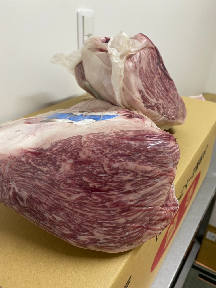 【新商品】【新商品】『オレイン55』A5BMS12鳥取黒毛和牛いちぼ　ほど良い霜降り