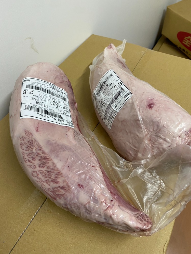 【新商品】【新商品】◆かぶり無・A5-12鳥取和牛トウガラシ　霜降り赤身