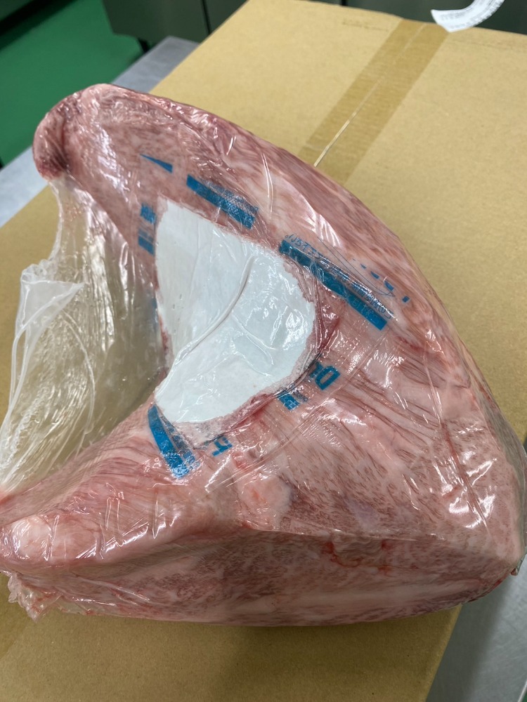 【グルムキ】A5ランク鳥取和牛　トモサンカク　霜降り　数量限定