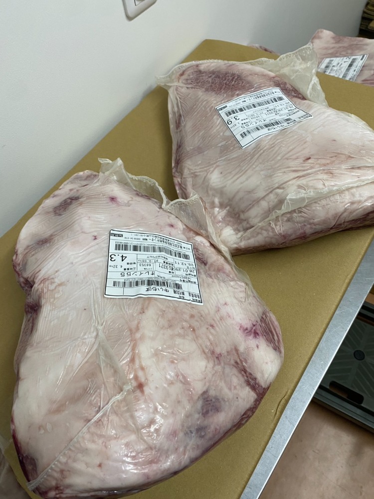 【上質】A5-12鳥取和牛いちぼ　ほど良い霜降り　オレイン55