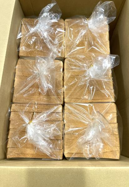 国産小麦ブレンド　ベーグ工房の食パン　1斤（焼成冷凍）