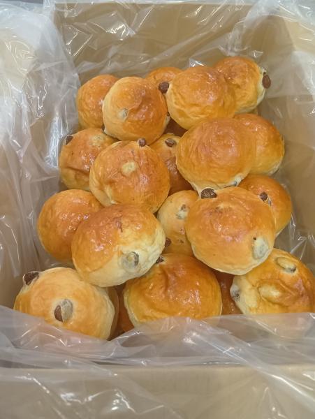 国産小麦ブレンド　ぶどうぱん　1個　34g　30個入り（焼成冷凍）