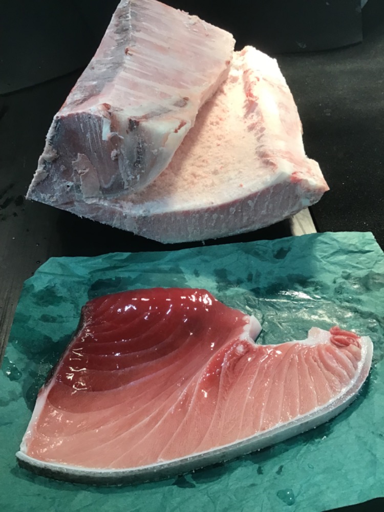 本物ケープ産上質天然冷凍小インドマグロ腹脂