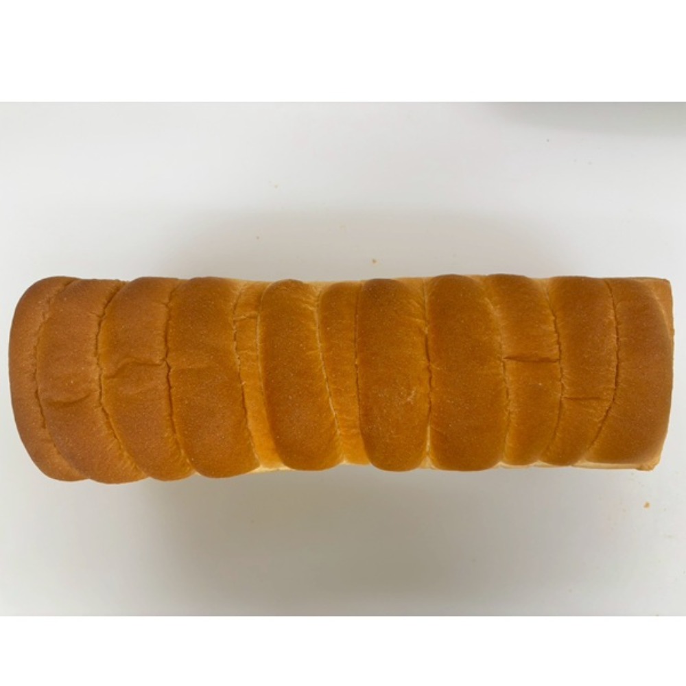 【焼成済冷凍パン】イギリス食パン3斤　しっとり生クリーム使用