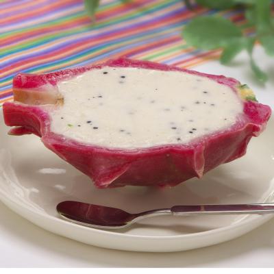 ����ʂ��t���[�c�V���[�x�b�g�y�͂�Ԃ�g���s�J���h���S���z