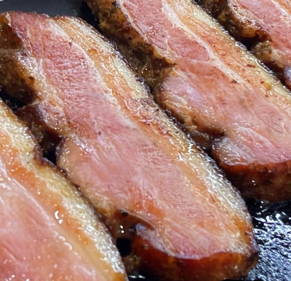 プレミアム燻製ベーコン（職人仕込み・旨み濃縮）