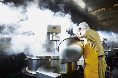 【送料込み】コスモ直火焼　黒七カレールー中辛110g　ヴィーガン