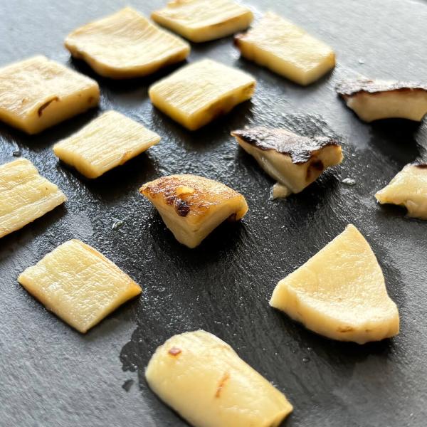 生冷凍松茸　チップ(1x2cm)　2kg　バラ凍結【香り保証◎】