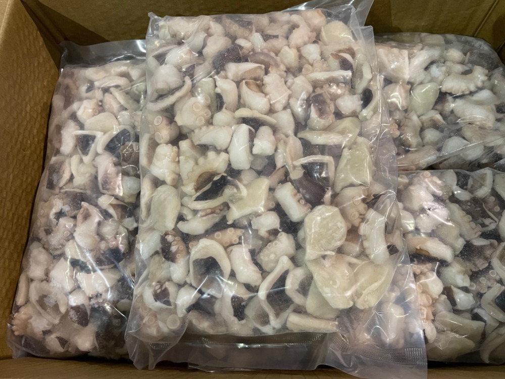 �y�����ʁz�J�b�g�^�R�@2kg������@���c�Ɠ������@4-5��