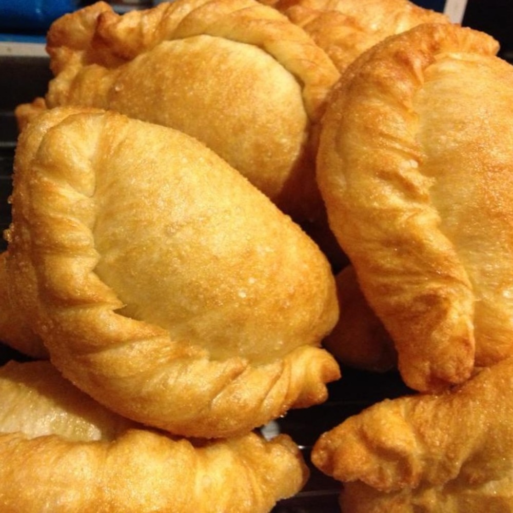 【サクもちっ！】揚げピザ　フリッツァ　クアトロ（チーズ４種）