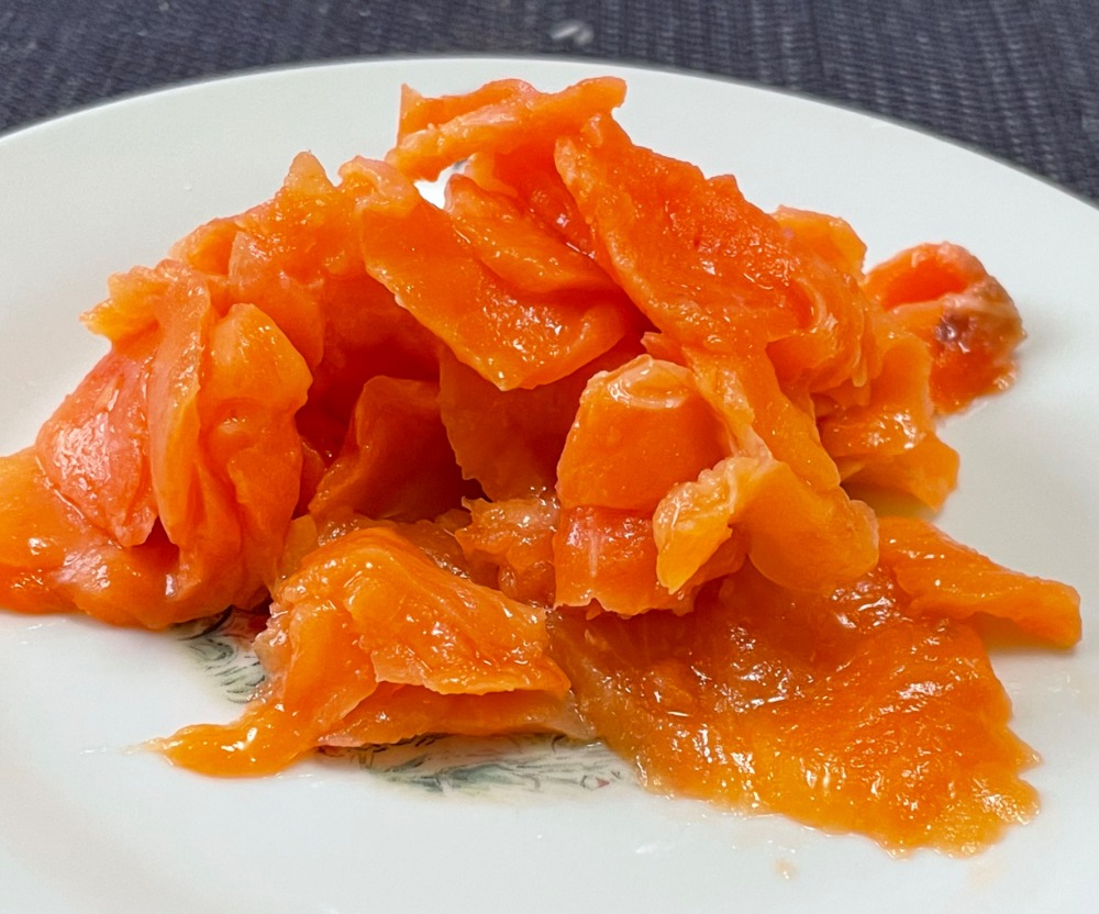 スモークサーモントラウト切り落とし（生食用）500ｇ