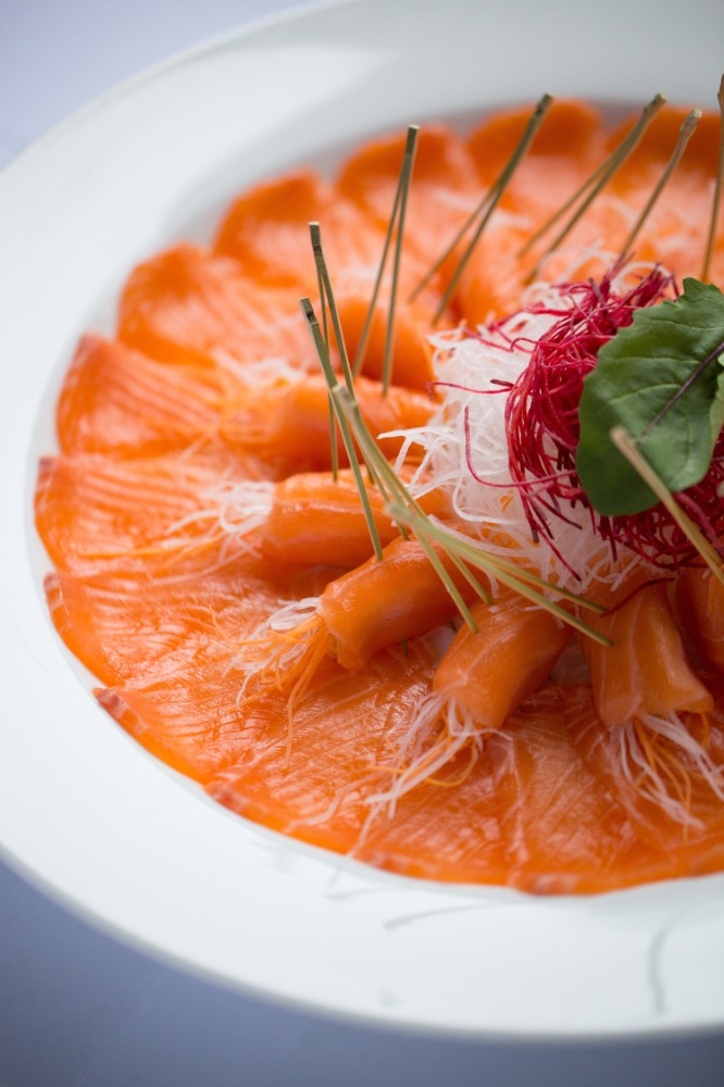 【チルド】タスマニア産養殖アトランティックサーモンセミドレス