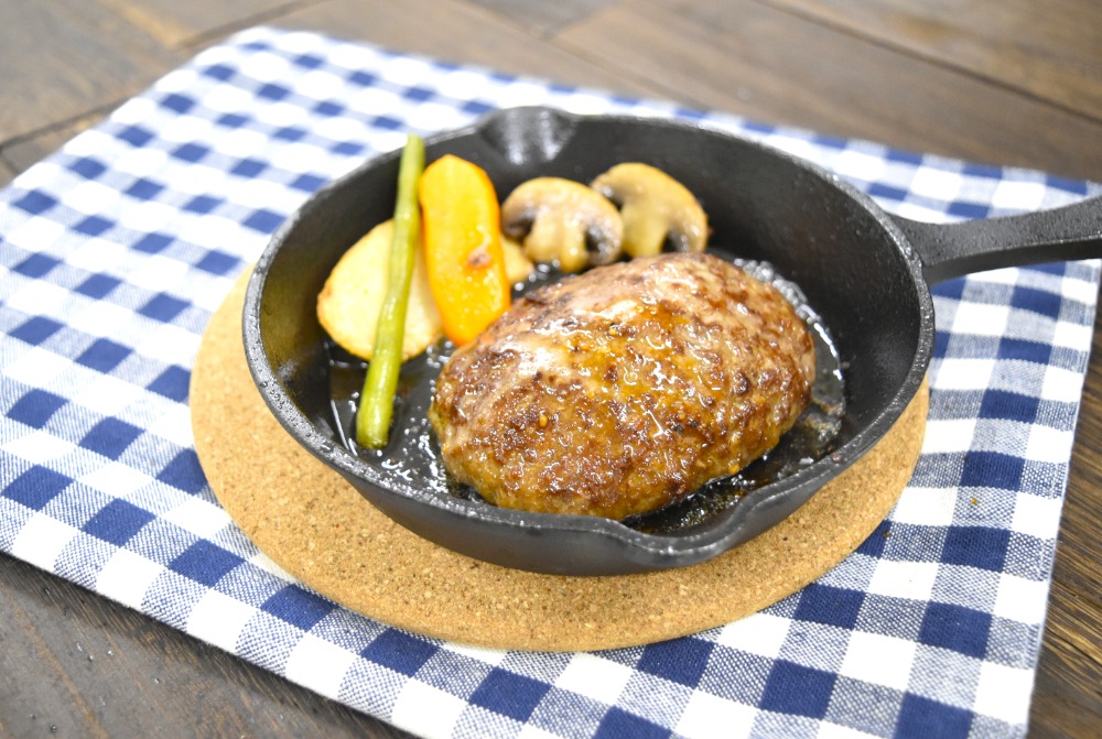 【送料込】ホクビー　粗挽きステーキハンバーグ　150gx30x2