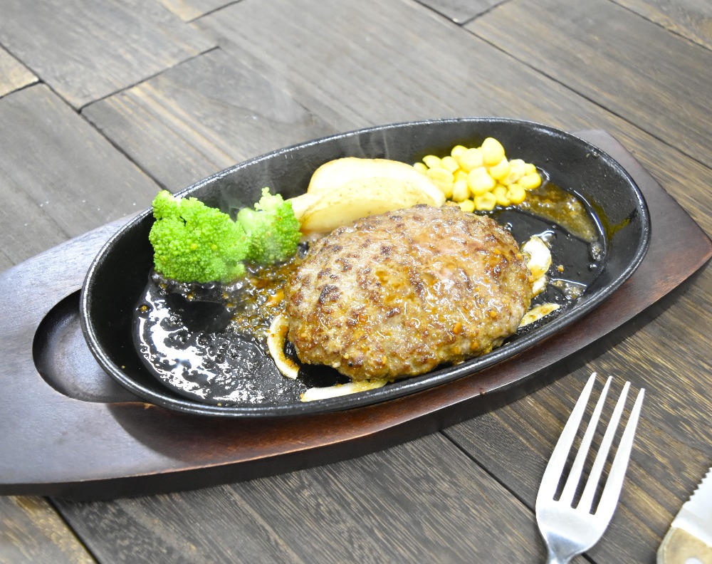 【送料込】ホクビー　粗挽きステーキハンバーグ　150gx30x2