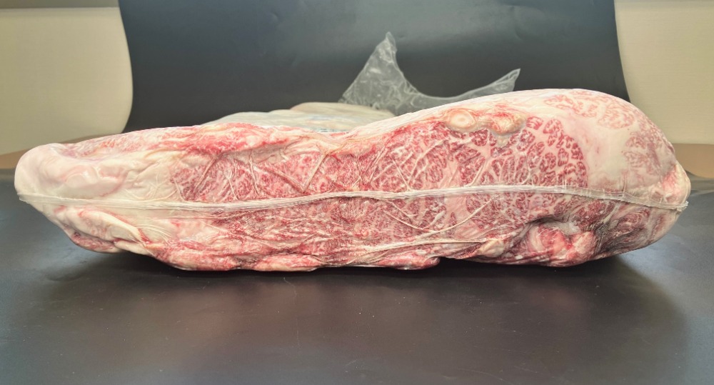 冷凍 国産交雑牛三角バラ ゲタ付き