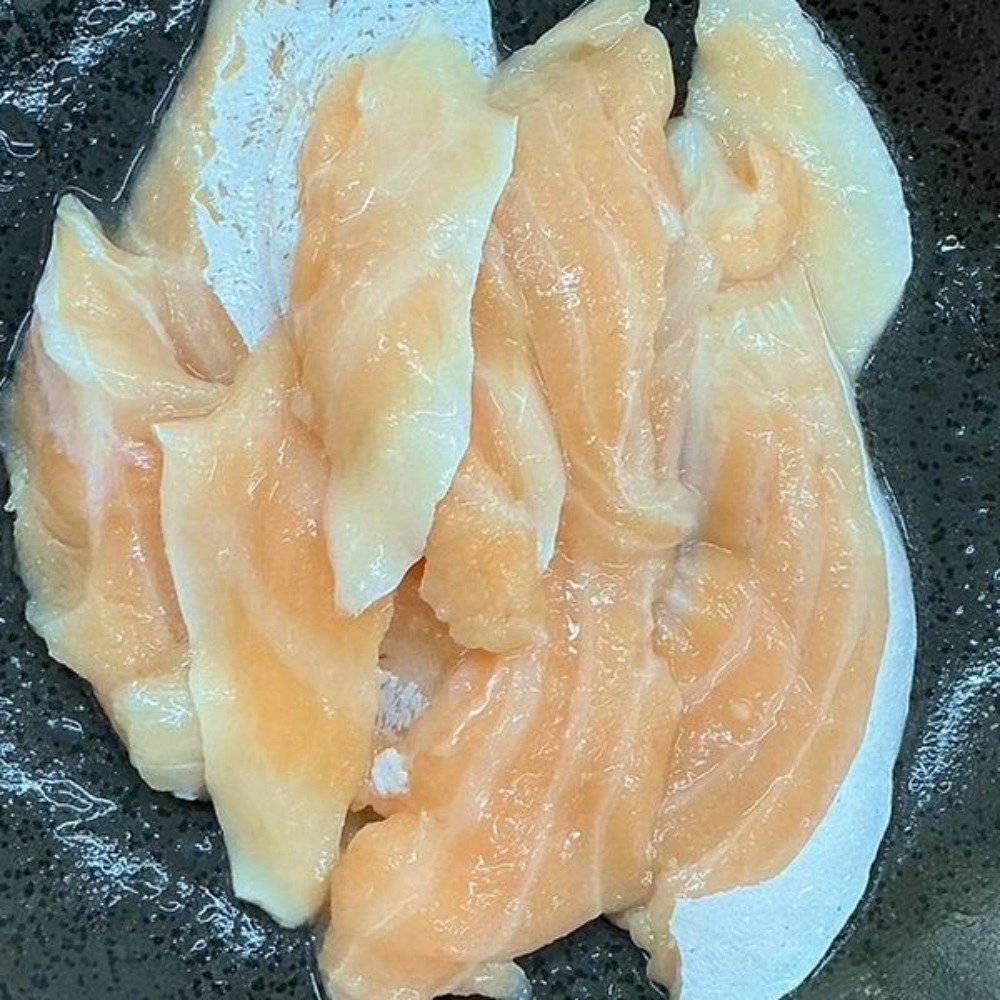 ケース特価◆ノルウエー生食用とろサーモンハラス切落し200g/ｐ