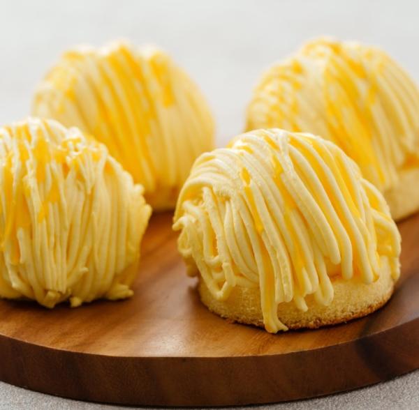 ���˓��������̃����u�����i�A�C�X�P�[�L�j�Q�S�O���i�S���j