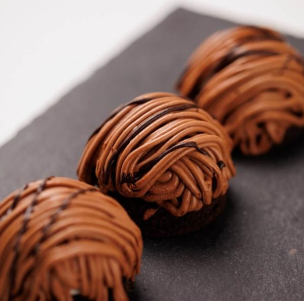 生チョコモンブラン（アイスケーキ）２４０ｇ（４個入）