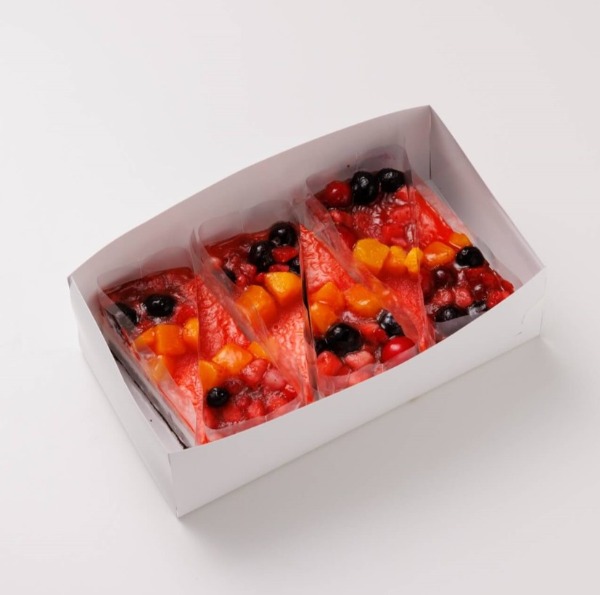 ベリーベリーケーキ（ブラック）7号12カット6個入(390g)