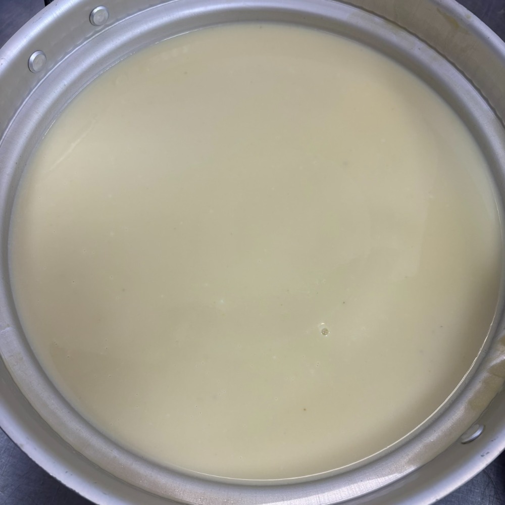 　濃厚な甘さを味わう　芋　ポタージュ　【紅はるか】