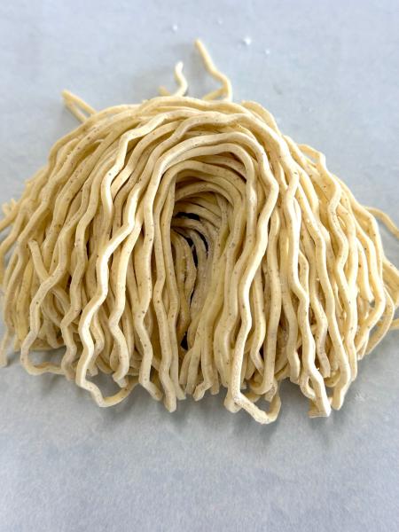 ＃16　(全粒粉入り中華麺)　150gx30食　塩系