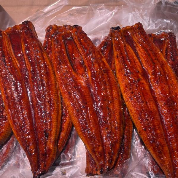 大奉仕！　うなぎ長焼　30尾　美味♪