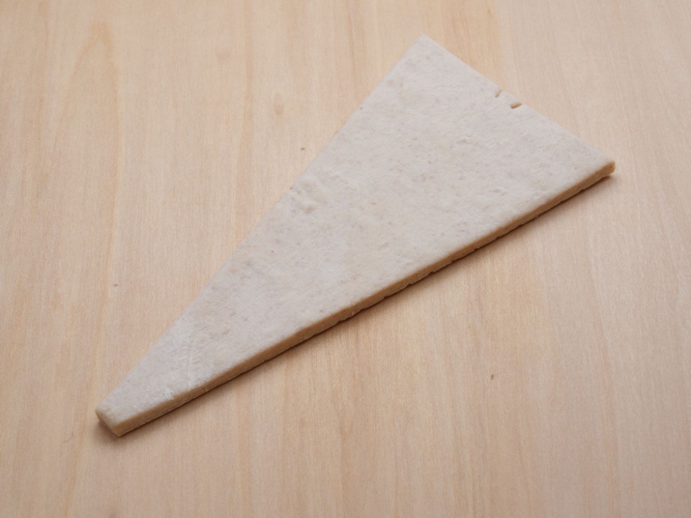 冷凍生地　全粒粉クロワッサン板