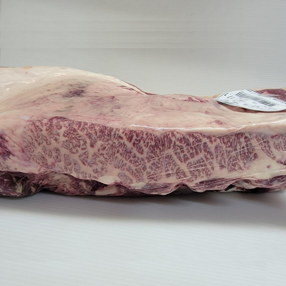 九州黒毛和牛　クラシタ　肩ロース　雌牛4等級　チルド