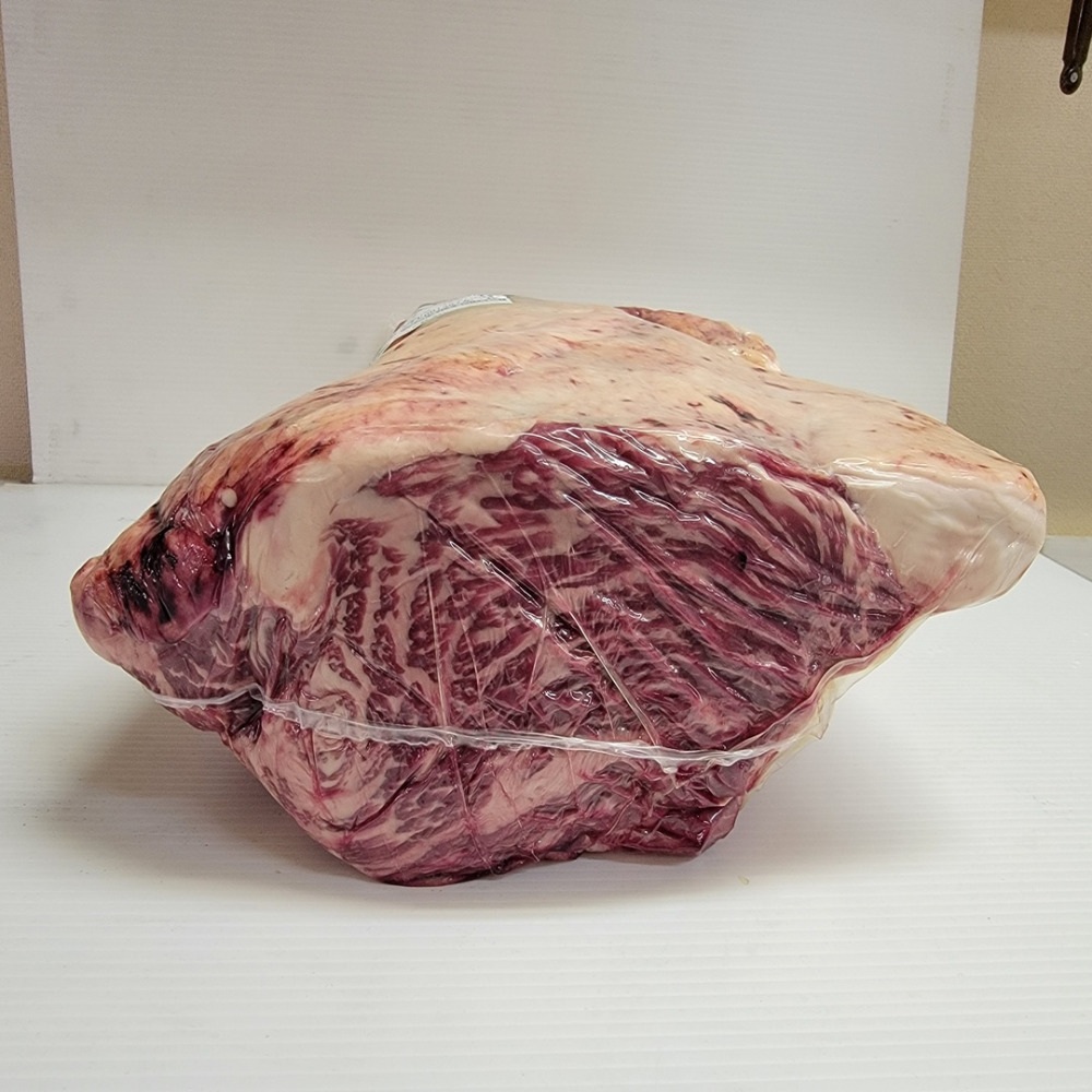 ソトモモ　雌牛4等級　九州産黒毛和牛　