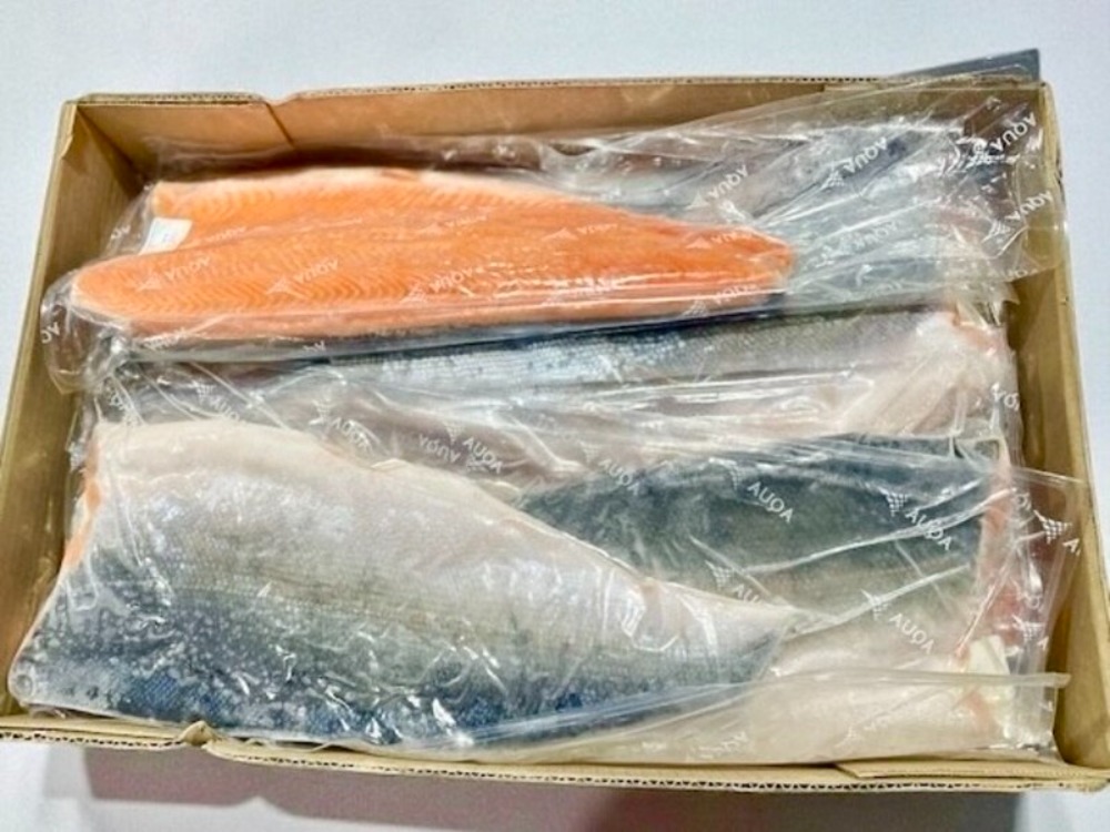 【生食用】銀鮭サーモンフィレ　トリムC（骨取）/プレミアム