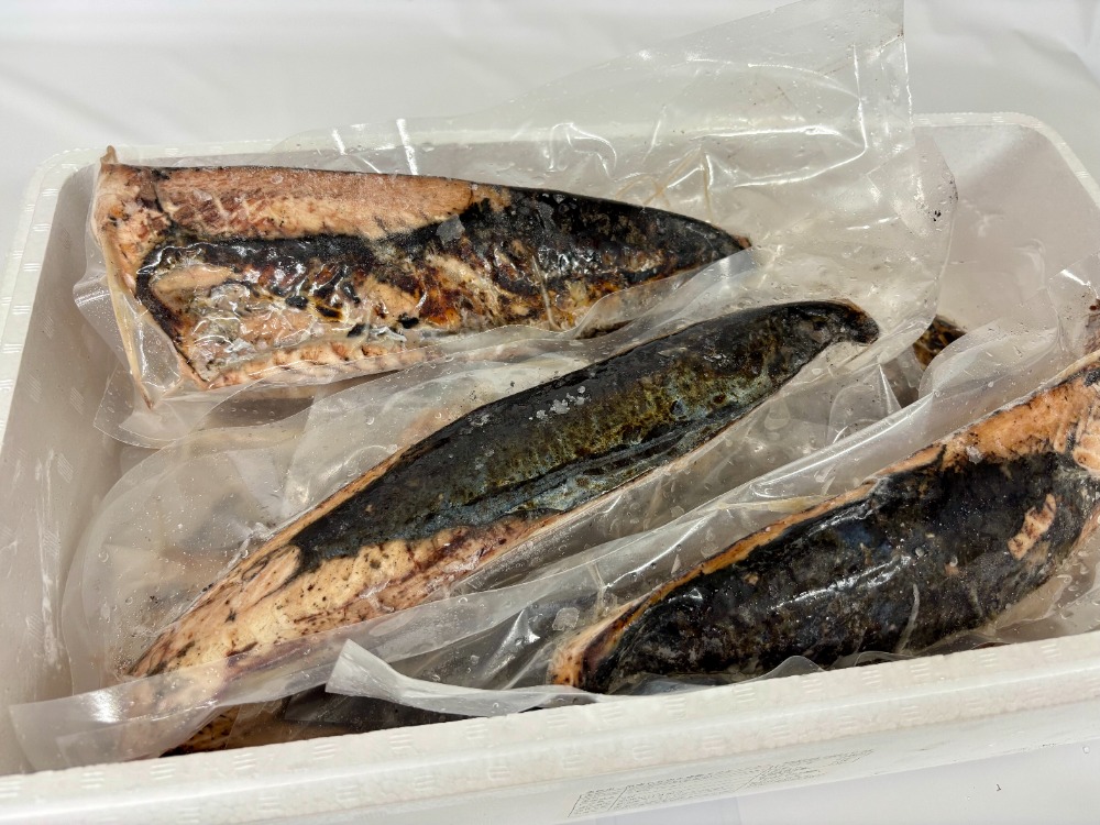 炭火焼きかつおタタキ（生食用・たれ付き）　3kg（10~12本）