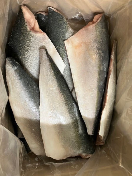 ブリ骨取フィーレIQF　11-15枚