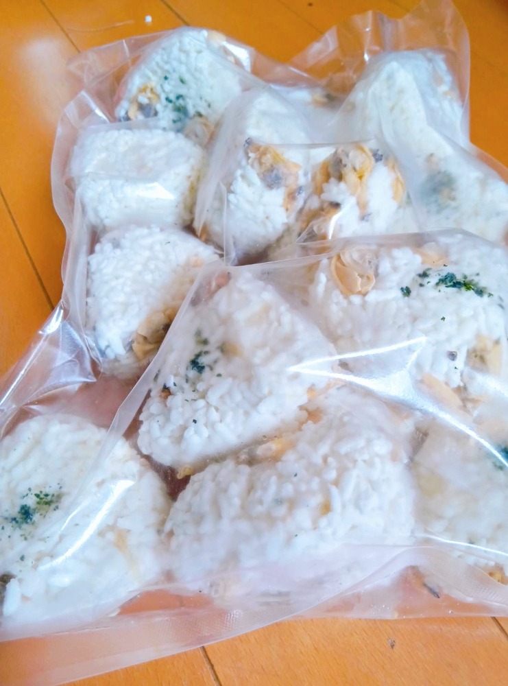 生姜香る　あさりごろごろおにぎり　MCオイル入り！