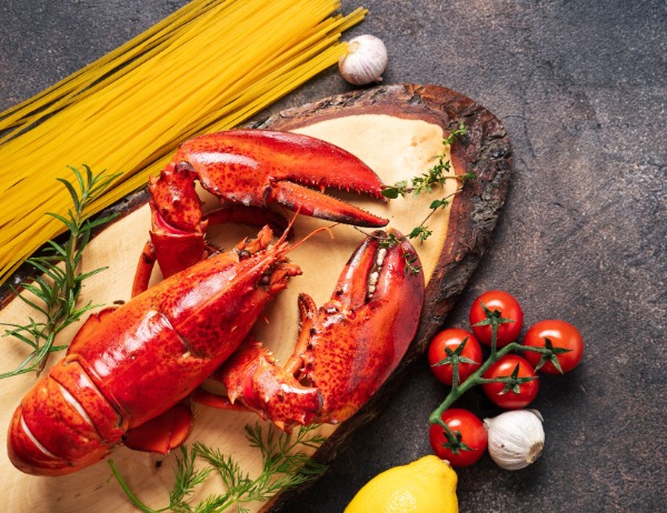 オマール海老 ホール 冷凍 400g-600gサイズ バラ売り