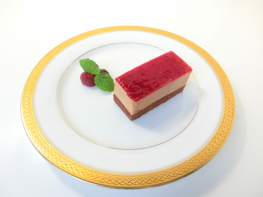 フランボワーズショコラ　ケーキ　215g　国内製造