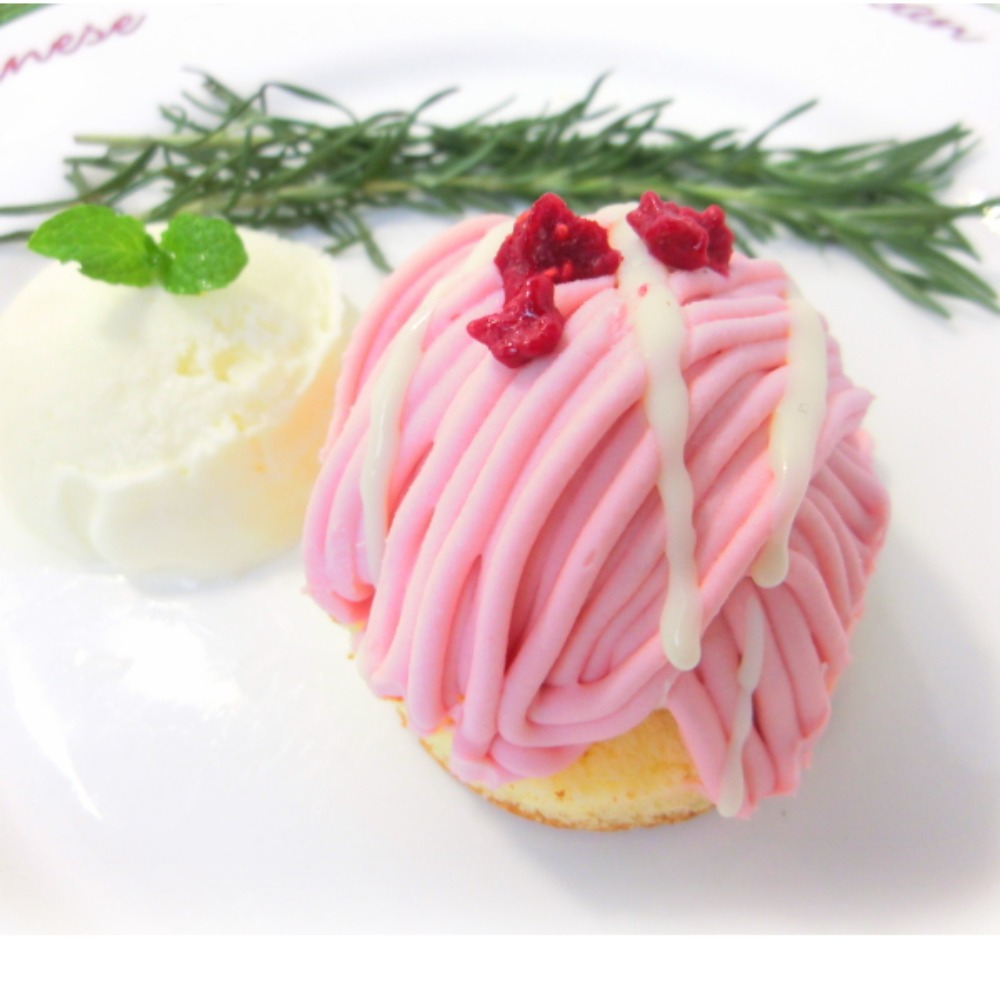 福岡あまおう苺のモンブラン　4個入り　260g　新商品