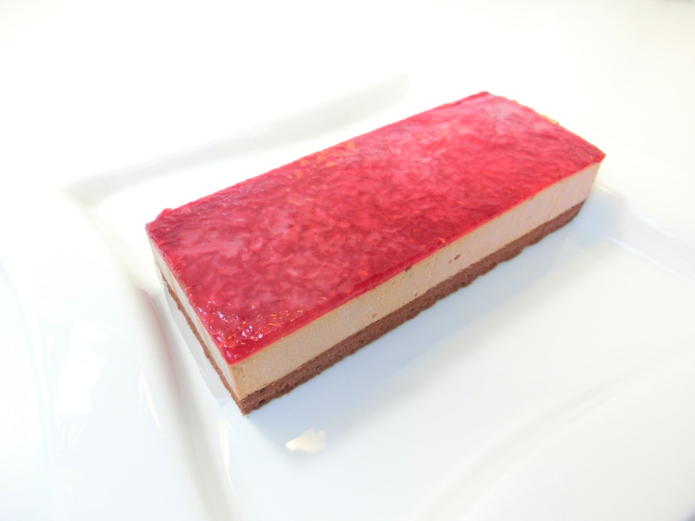 フランボワーズショコラ　ケーキ　215g　国内製造