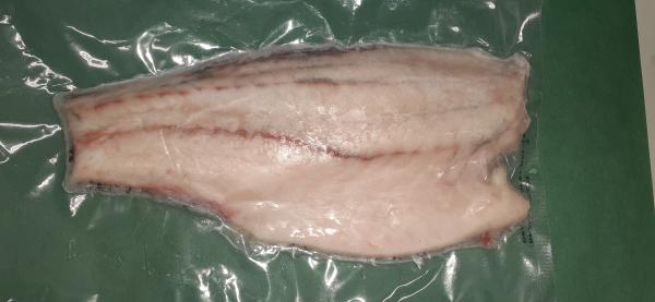 ASC認証　冷凍バラマンディフィーレ(フイレ)皮付　約450〜700g