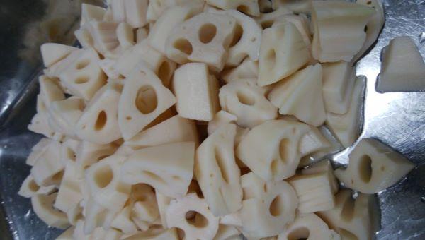 蓮根水煮(レンコン)　蓮根乱切5-7ｇ　1Kg/10