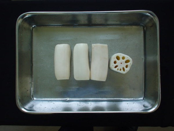 蓮根水煮(レンコン)　蓮根ホールM　1Kg/10