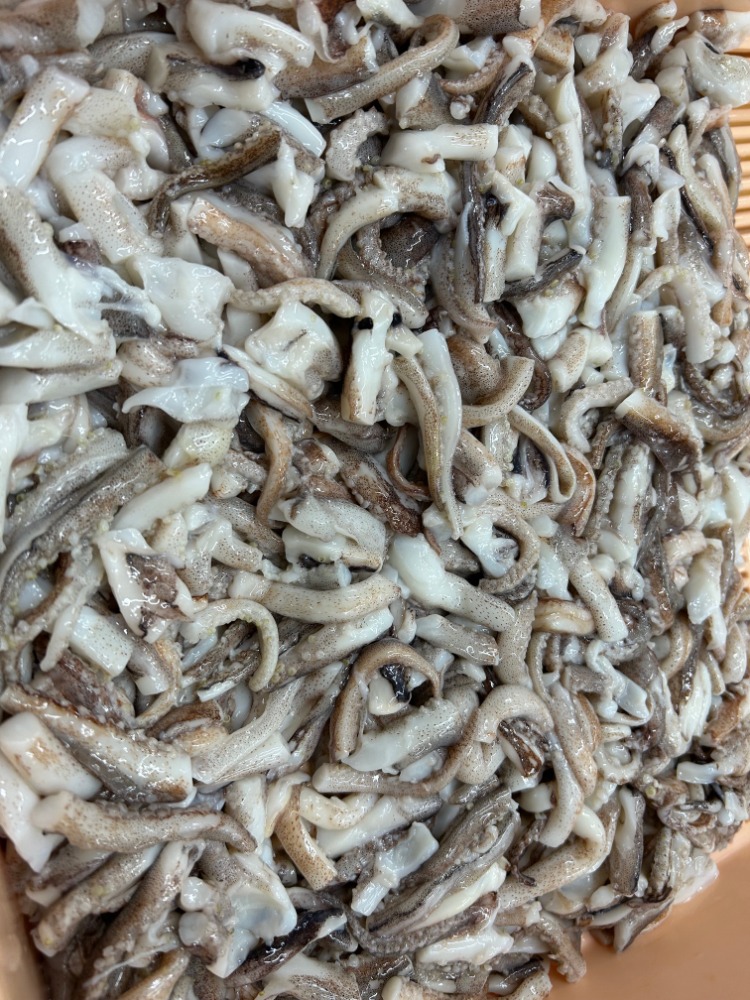 すぐ使える！　スルメイカゲソ　カット済み下足