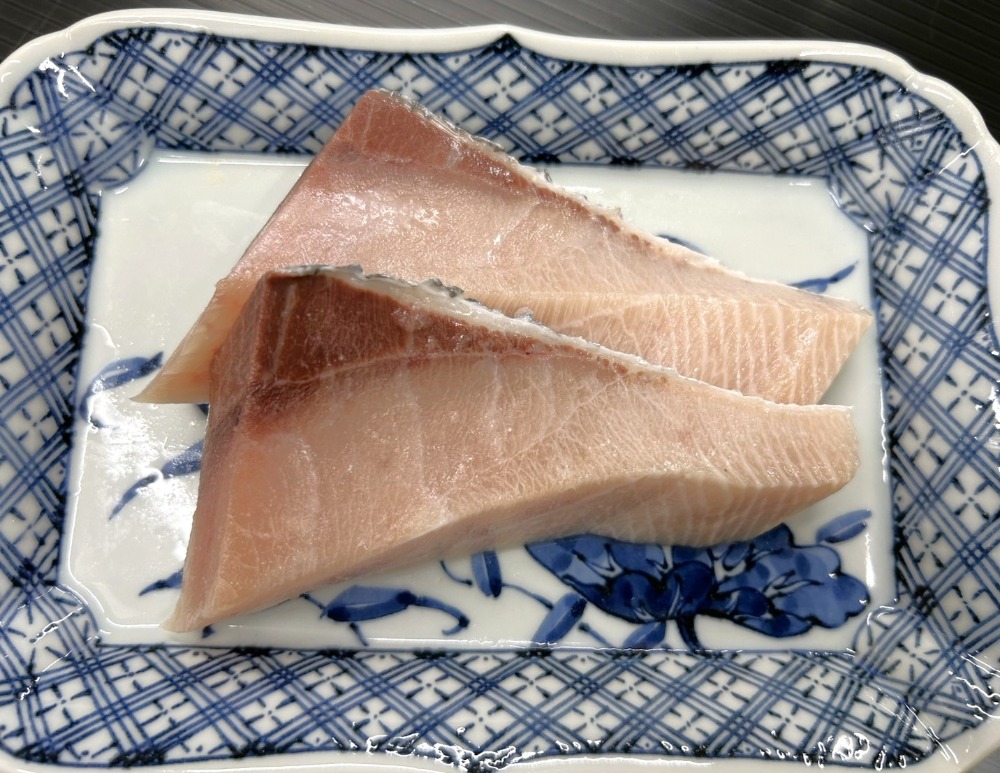 高級天然鰤　ブリ　骨無し　切り身(切身)　50gx50切