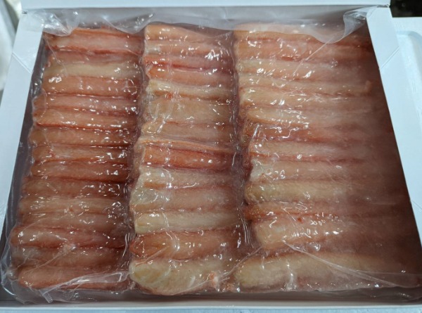 紅ズワイカニ　1kgx５　棒肉　3段　かに身　いがや