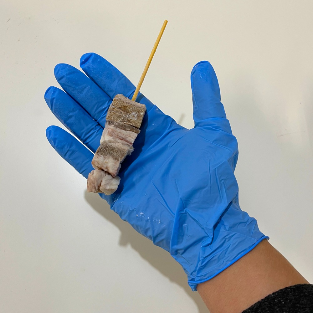 国産　牛すじ串　ボイル済(20gx200本)