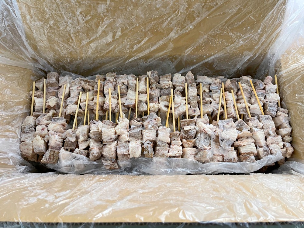 国産　牛すじ串　ボイル済(20gx200本)