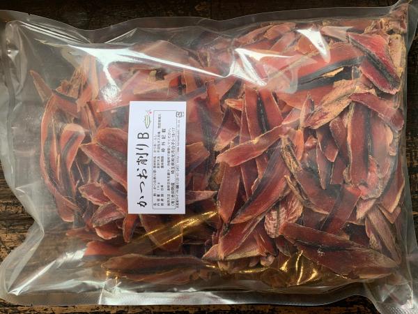 蒸さずに削る特許方式【かつお削りＢ】ダシ　鰹節　厚削り節