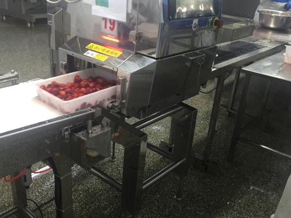 無添加無着色無香料莓ホール　赤ほっぺ中国産100%