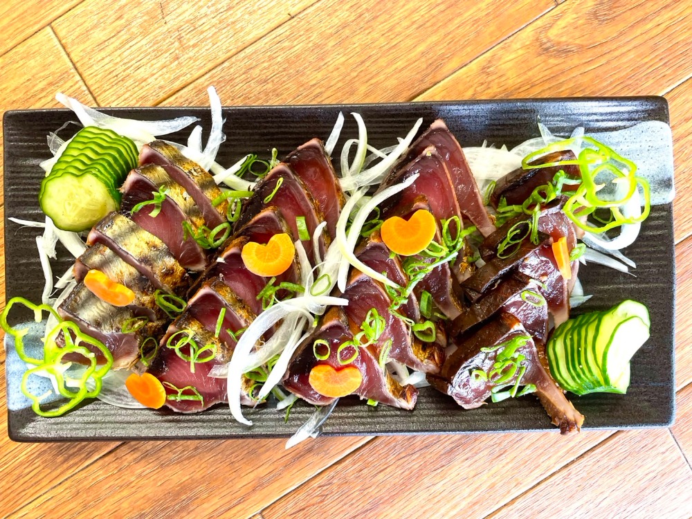 びっくりカツオで作ったいぶりカツオのタタキ